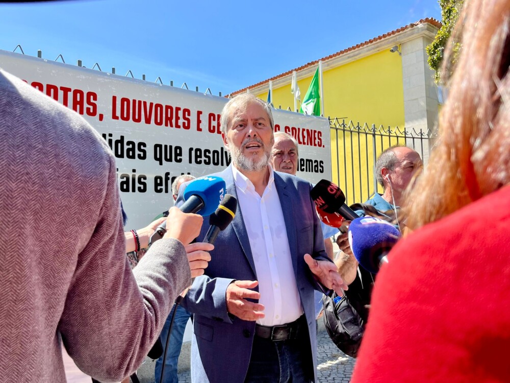  Fenprof aguarda por orçamento de Estado e revisão do estatuto do professor para avaliar Governo - Jornal do Centro