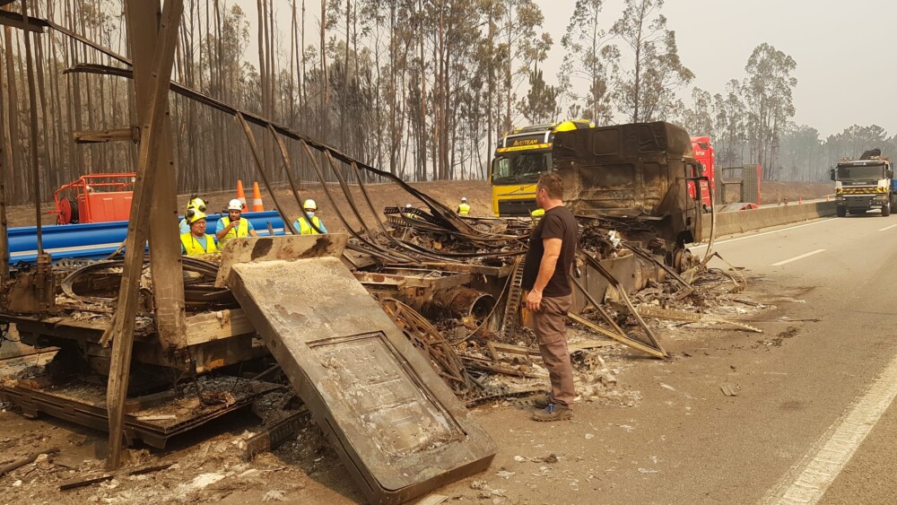  Incêndios: Camião de empresa de eventos de Viseu carregado de material ardeu na A25 - Jornal do Centro