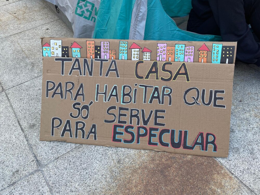  Protesto em Viseu exige ação imediata para combater crise na habitação - Jornal do Centro
