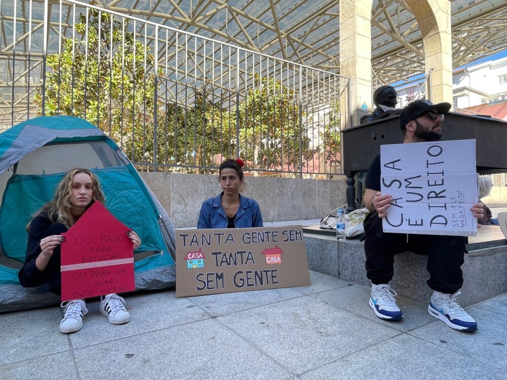  Protesto em Viseu exige ação imediata para combater crise na habitação - Jornal do Centro