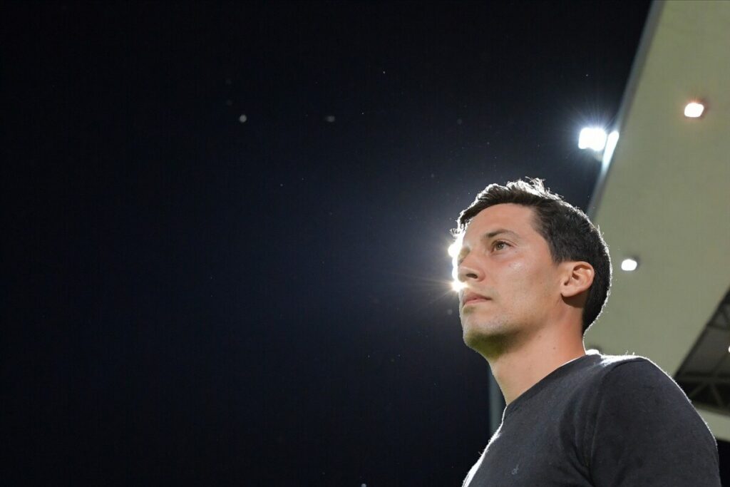 treinador cd tondela luís pinto “Estamos preparados se o relvado não estiver em totais condições”, garante treinador do Tondela - Jornal do Centro