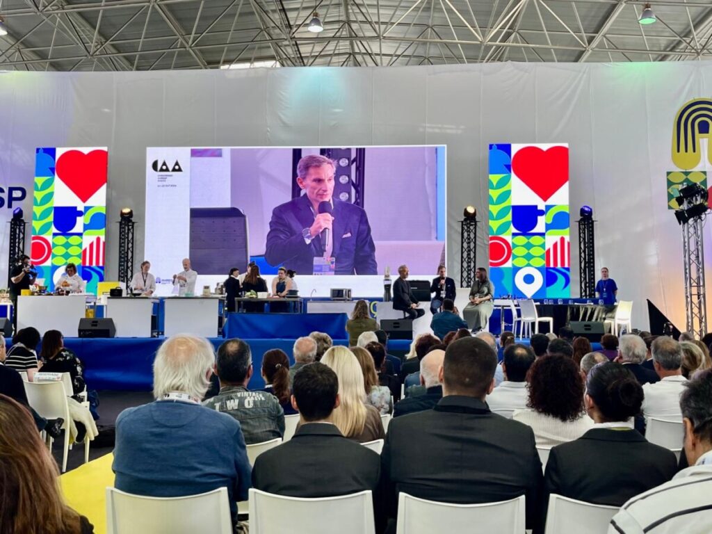  AHRESP faz “balanço positivo” do congresso que discutiu a importância e os desafios da restauração e hotelaria - Jornal do Centro
