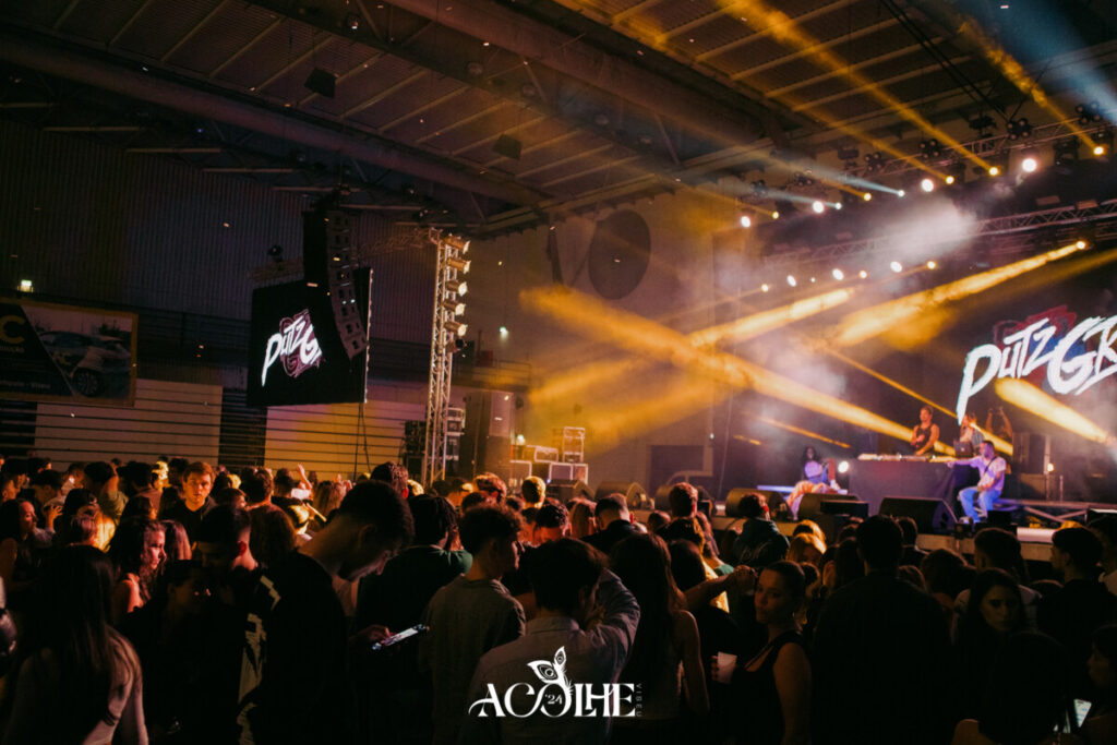  Fim de Semana no Acolhe Viseu: funk, T-Rex, Latada e Zé Cabra encerram a receção ao caloiro - Jornal do Centro