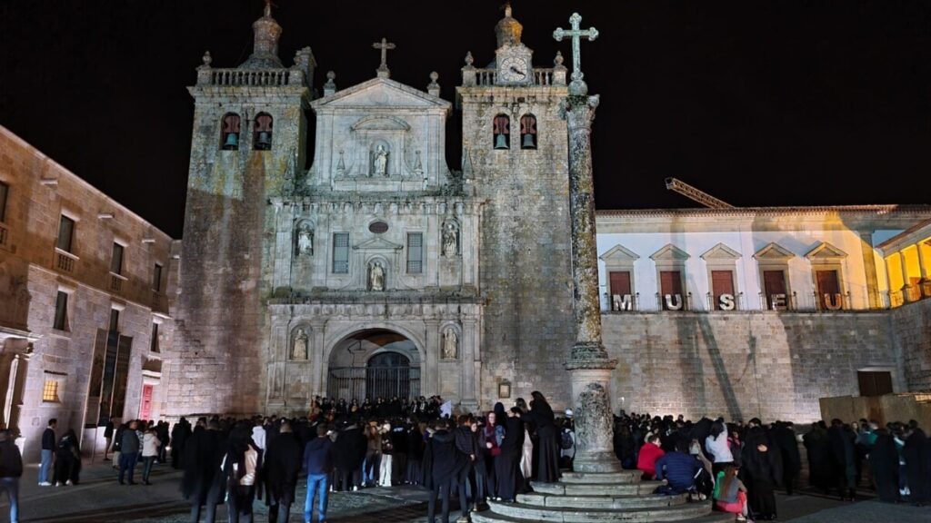  Missa de receção ao caloiro na próxima terça-feira na Sé de Viseu - Jornal do Centro