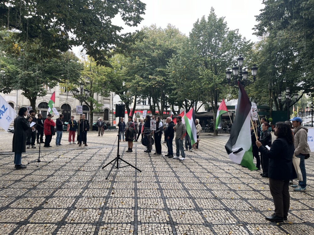  Dezenas saíram à rua em Viseu para pedirem o fim do conflito na Palestina - Jornal do Centro