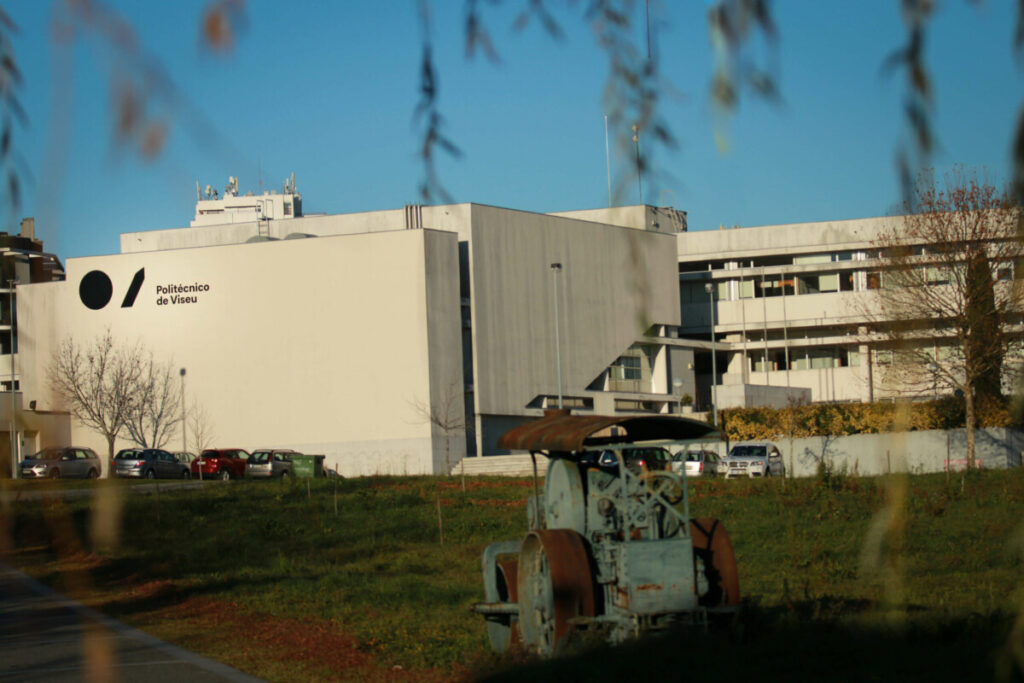  Aula Magna do Politécnico de Viseu recebe debate sobre segurança, política e participação cívica