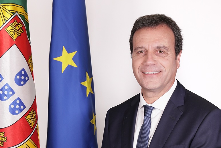  Governo assina contrato de financiamento com freguesia de Molelos - Jornal do Centro