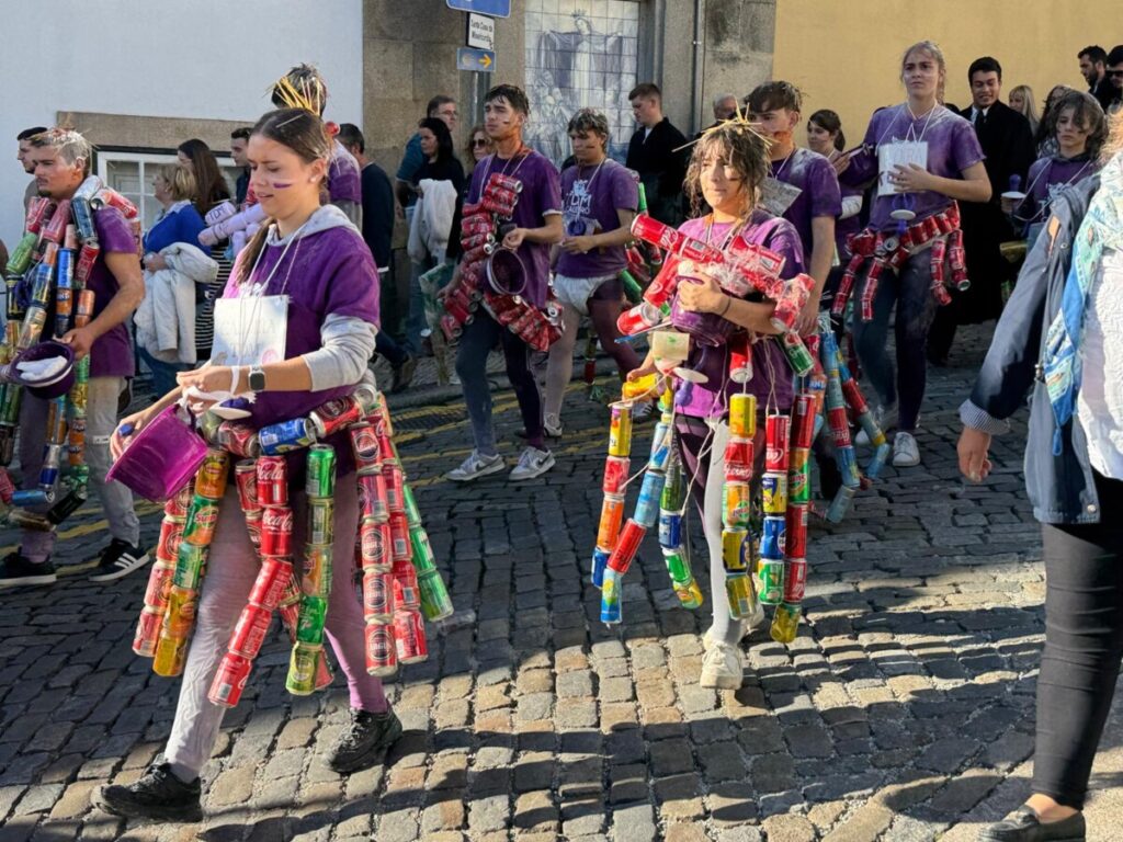  Uma Latada em Viseu de sol, barulho e “espírito uno” - Jornal do Centro