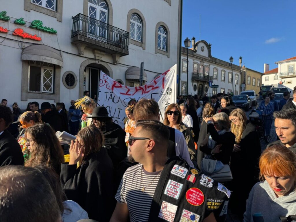  Uma Latada em Viseu de sol, barulho e “espírito uno” - Jornal do Centro