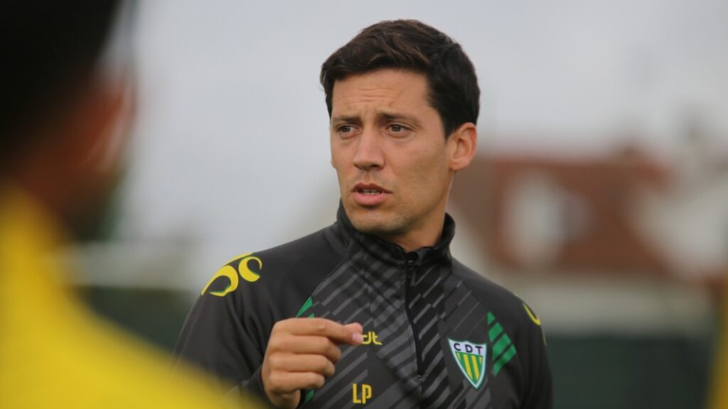  Depois da paragem e das saudades dos jogos e dos adeptos, Tondela entra em campo este domingo - Jornal do Centro
