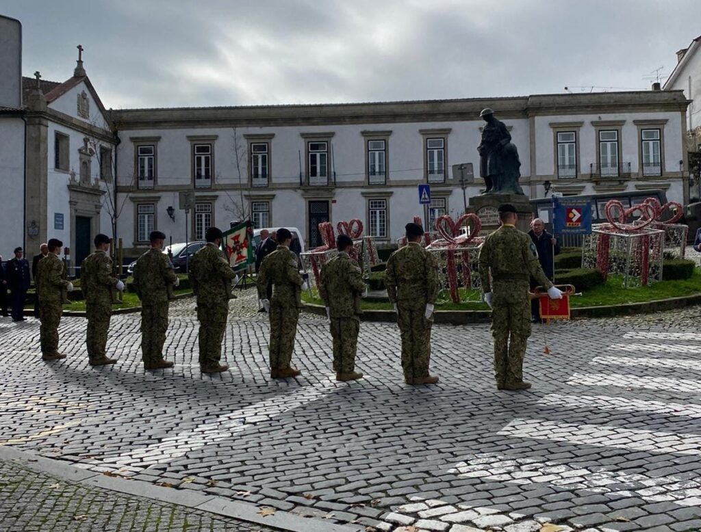  Combatentes em Viseu comemoram aniversário do fim da I Guerra Mundial e da Guerra Colonial - Jornal do Centro