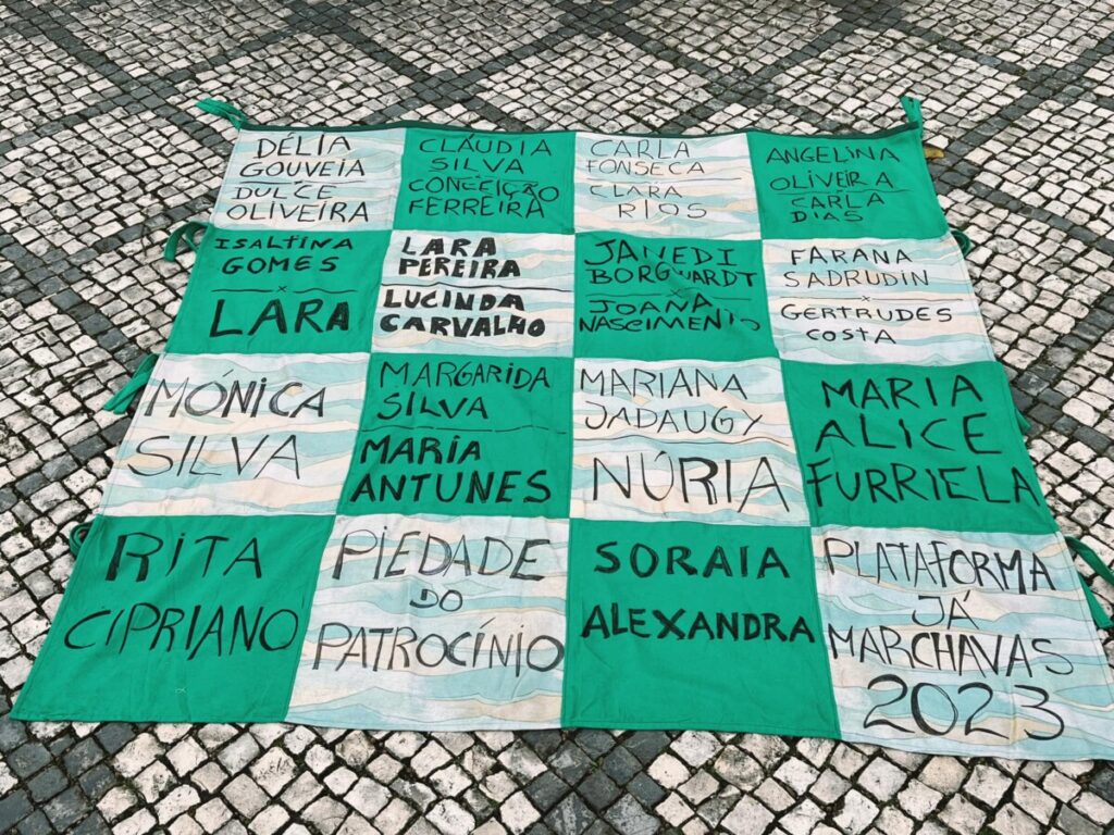  Plataforma Já Marchavas cria manta de retalhos para assinalar Dia pela Eliminação da Violência contra Mulheres - Jornal do Centro