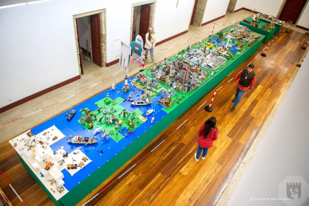  O universo dos legos de volta ao Solar do Vinho do Dão, em Viseu - Jornal do Centro