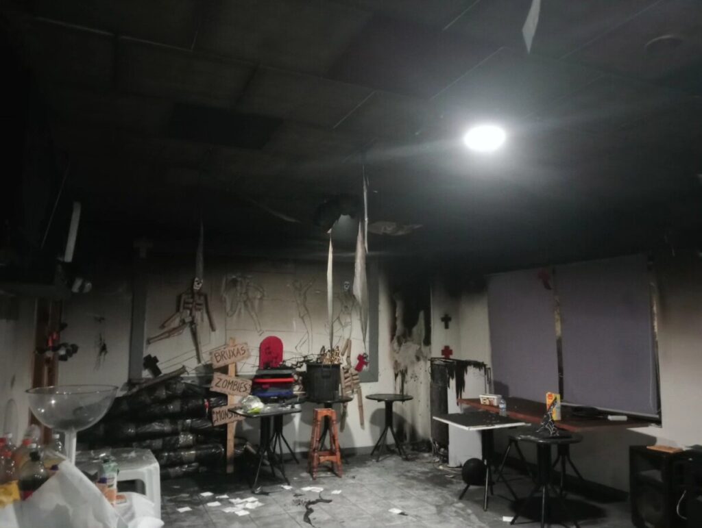  Incêndio destruiu sede dos “Braveses” e grupo de bombos pede ajuda para a recuperação - Jornal do Centro