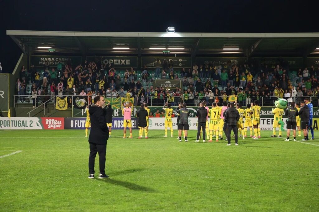cd tondela 2024 Treinador do Tondela antevê “jogo difícil e extremamente competitivo” frente ao Feirense - Jornal do Centro