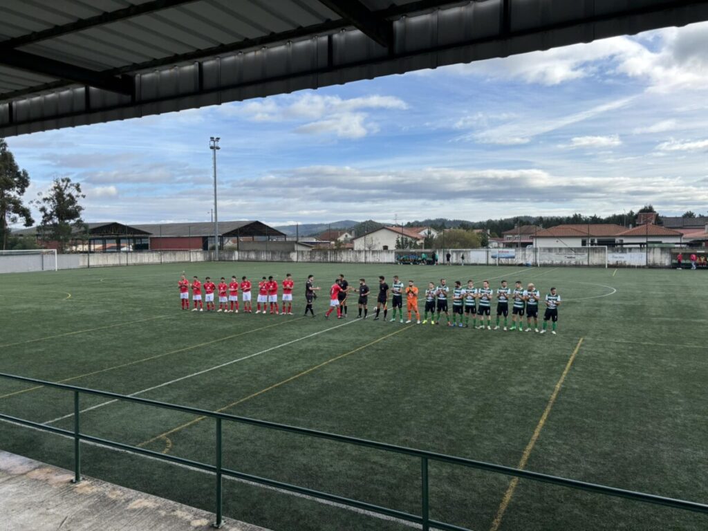  Vale de Açores continua a ganhar sem sofrer golos na 1ª Distrital de Viseu - Jornal do Centro