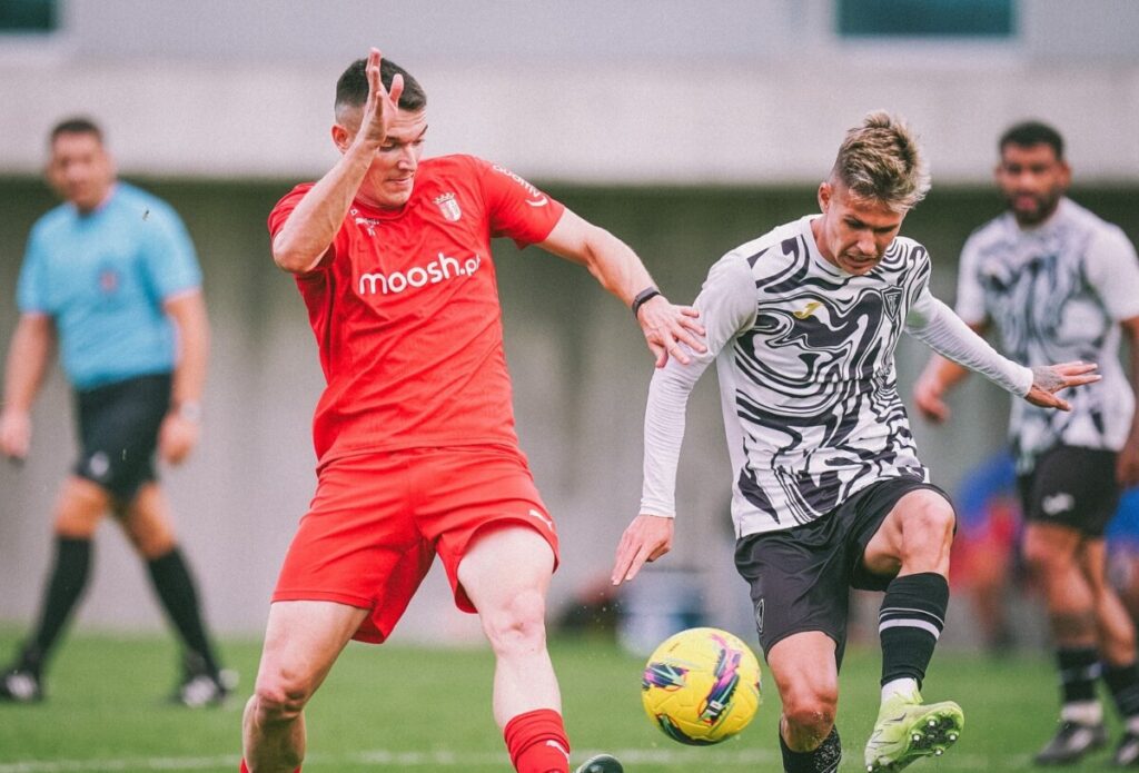  Académico de Viseu perde em Braga em jogo-treino - Jornal do Centro