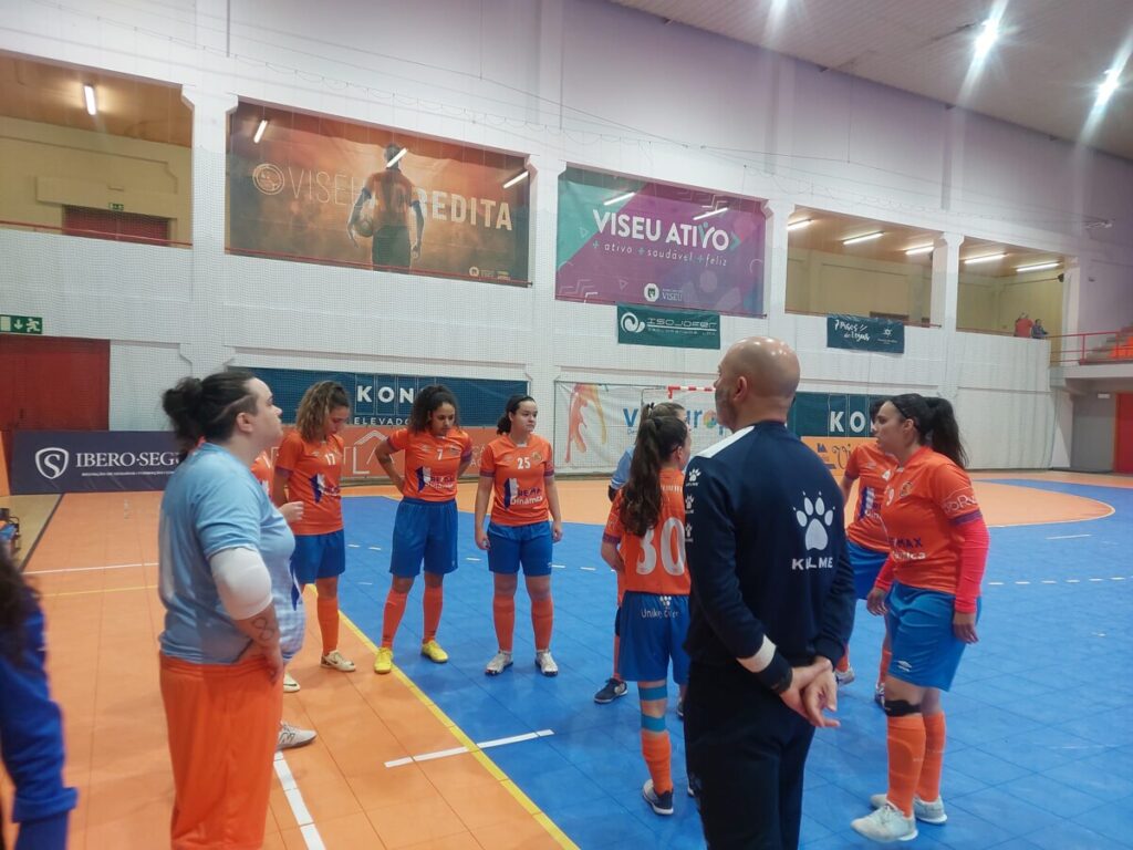  Futsal feminino do Viseu 2001 goleia lanterna vermelha - Jornal do Centro