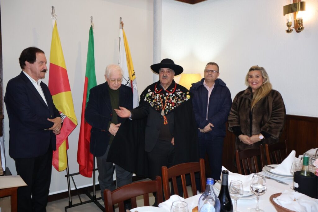  Confraria Grão Vasco com novas confrarias-irmãs em França, Brasil, Estados Unidos e Argentina - Jornal do Centro
