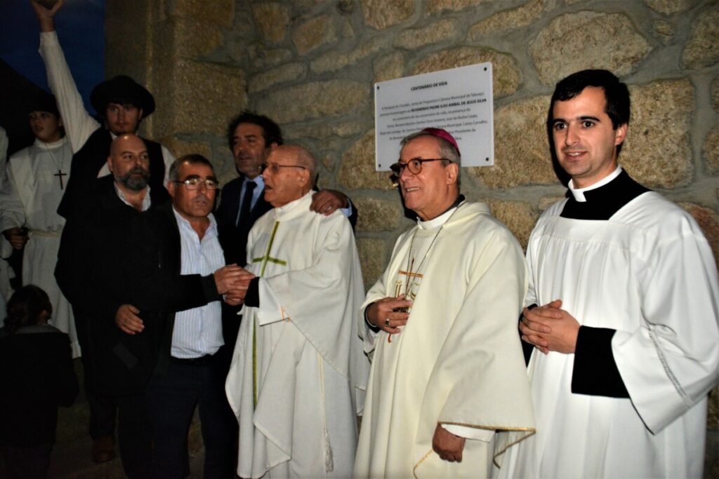  Padre de Tabuaço fez 100 anos e o Papa Francisco deu-lhe os parabéns - Jornal do Centro