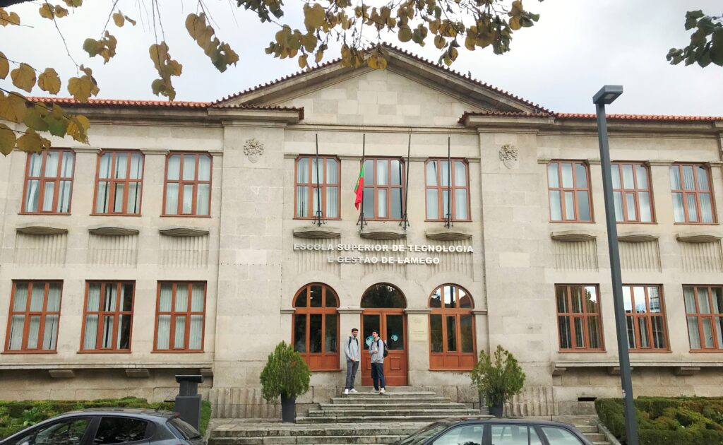  Câmara de Lamego dá bolsas de estudo de 1.000 euros a alunos do ensino superior - Jornal do Centro