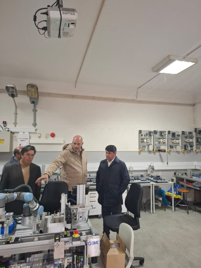  Centro Tecnológico da Escola Profissional de Tondela visto como caso de sucesso - Jornal do Centro