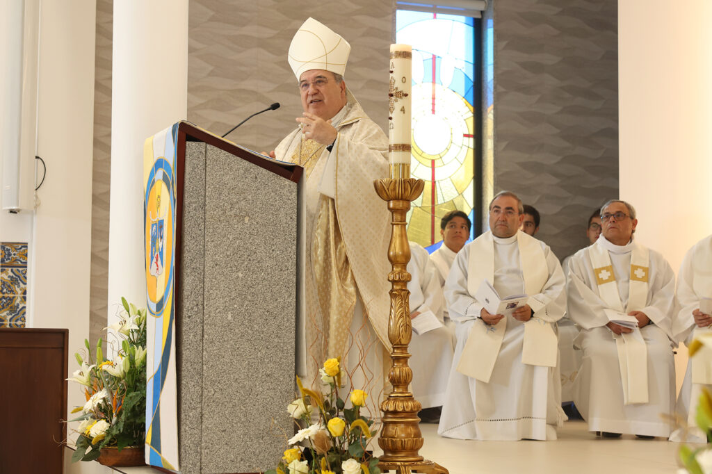  Irmã de 26 anos assume votos de obediência, castidade e clausura em Mosteiro de Viseu - Jornal do Centro