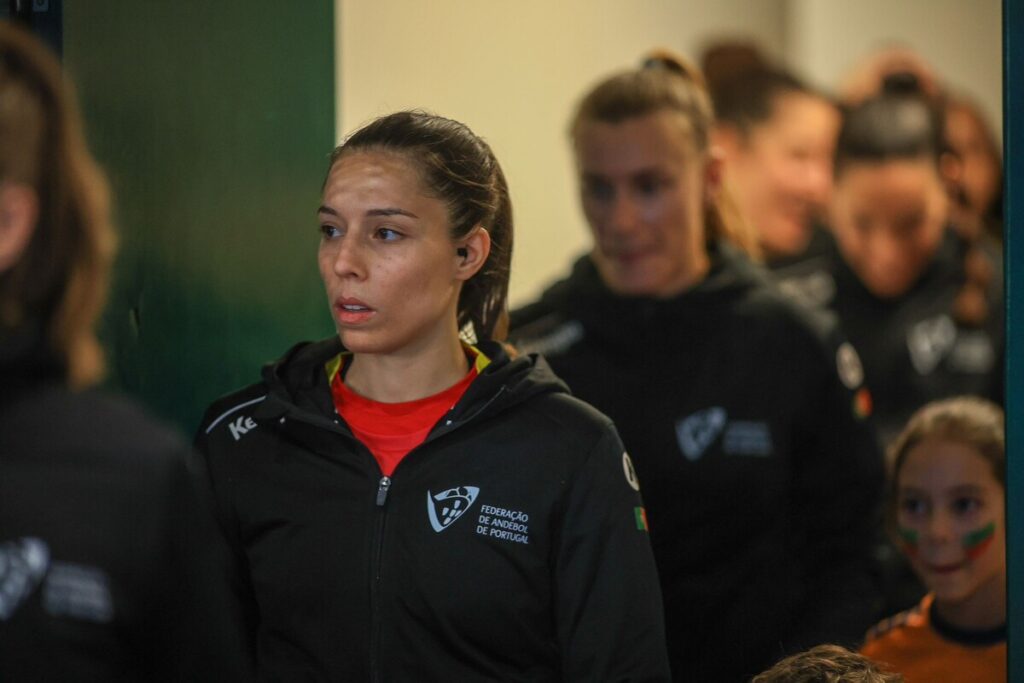  Carolina Monteiro, a atleta que foge das superstições, é hoje um dos amuletos da Academia - Jornal do Centro