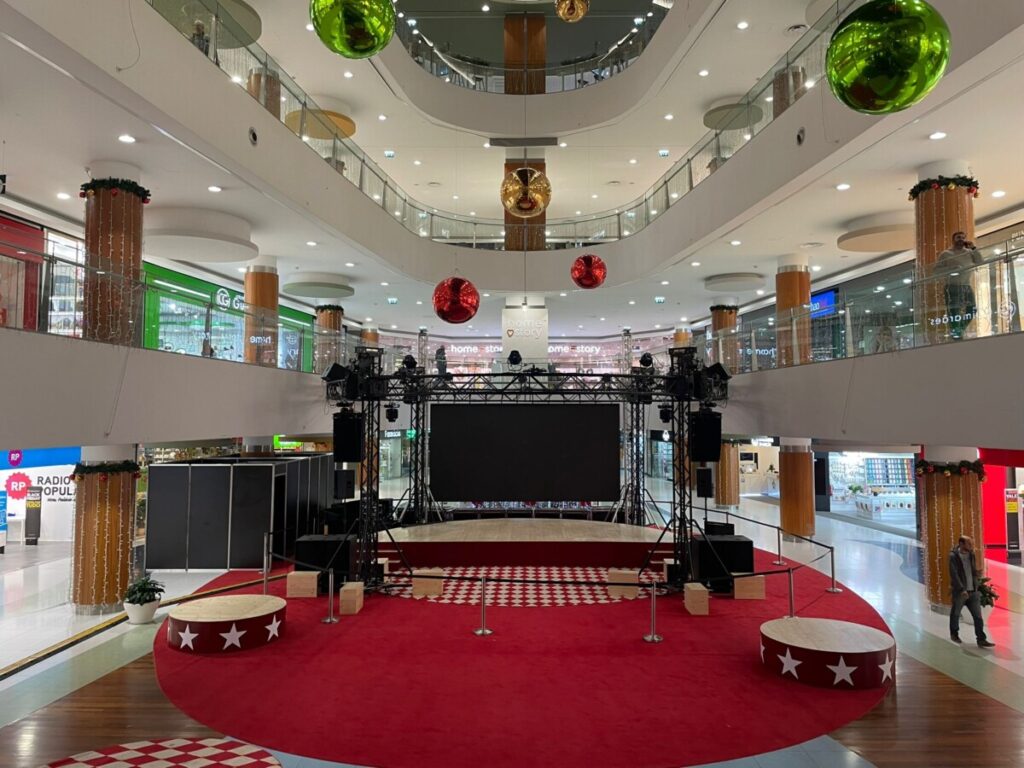  Pai Natal chega este sábado ao Palácio do Gelo - Jornal do Centro