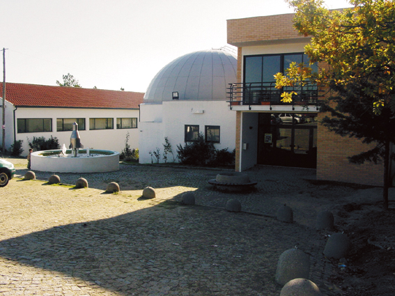  Associação de Astronomia de Viseu resgata Planetário de Torredeita desativado há vários anos - Jornal do Centro