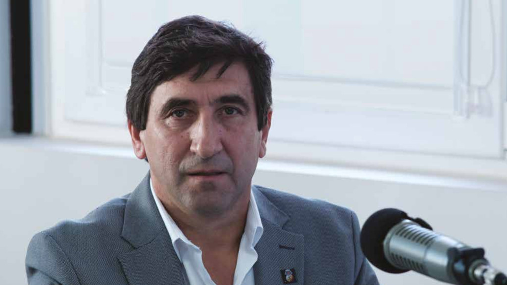  Presidente da Associação de Futebol de Viseu apoia Pedro Proença na corrida à Federação - Jornal do Centro