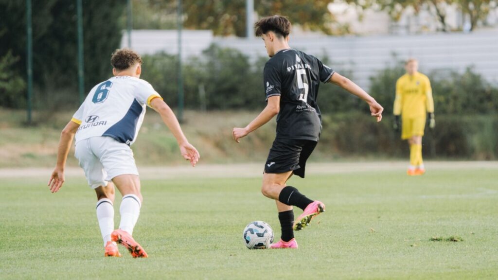 Académico de Viseu vence Vizela na despedida da Liga Revelação - Jornal do Centro