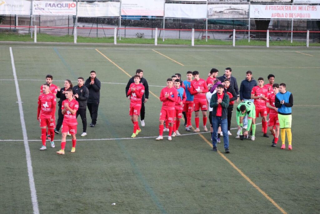  Jogos grandes em Parada e em Molelos marcam última jornada do ano na 1ª Distrital de Viseu - Jornal do Centro