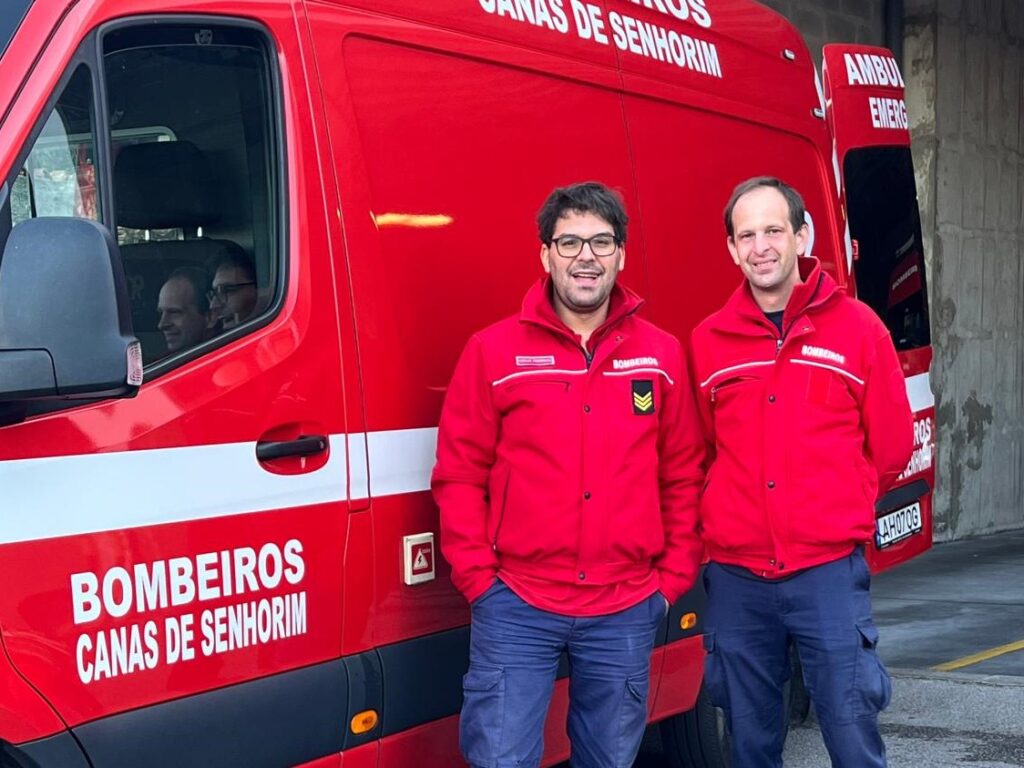  Ambulância de Canas de Senhorim foi bloco de partos para o nascimento de Mateus - Jornal do Centro