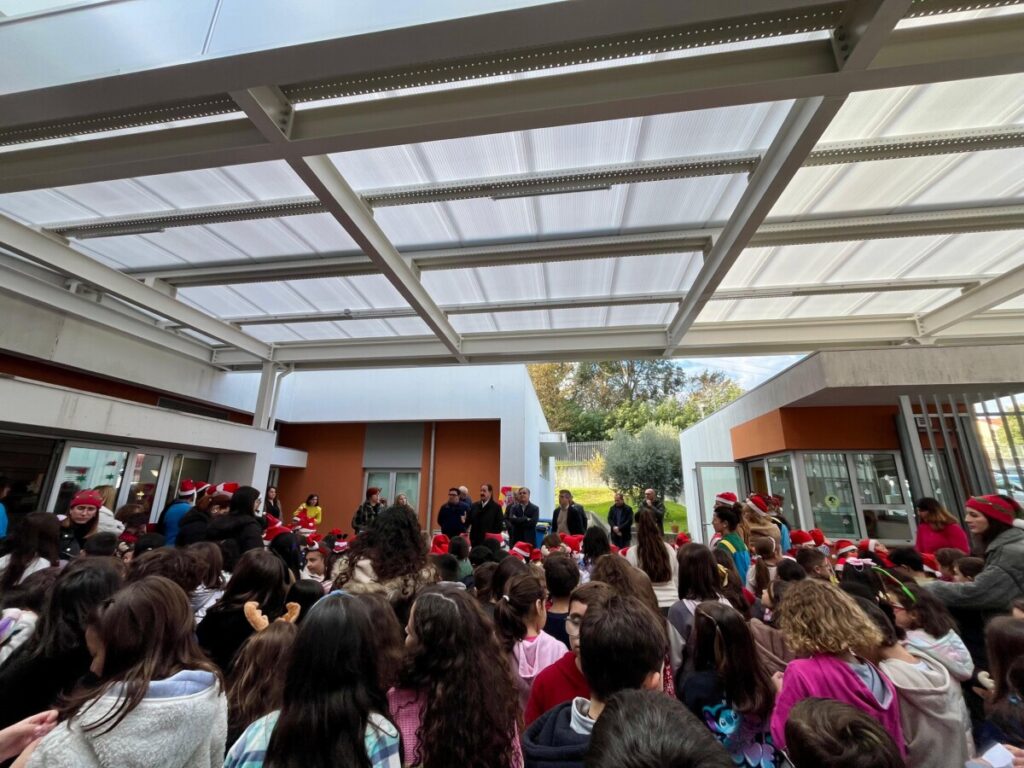  Escola Rolando Oliveira em Viseu com nova cobertura, mas são precisas mais obras - Jornal do Centro