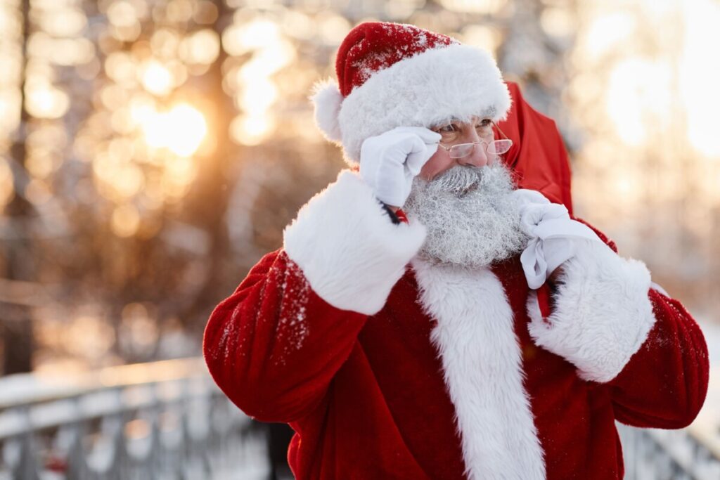  Pai Natal e os duendes invadem jardim de Tabuaço - Jornal do Centro