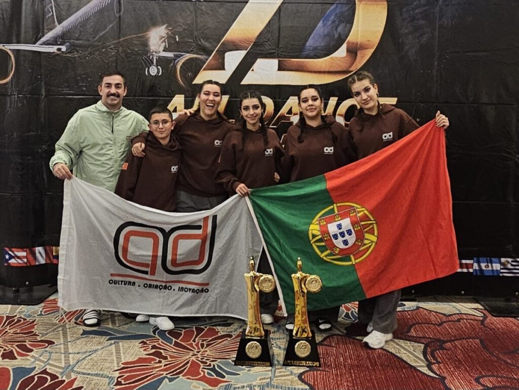  Grupos de dança de Lamego e Moimenta da Beira conquistam prémios nos EUA - Jornal do Centro