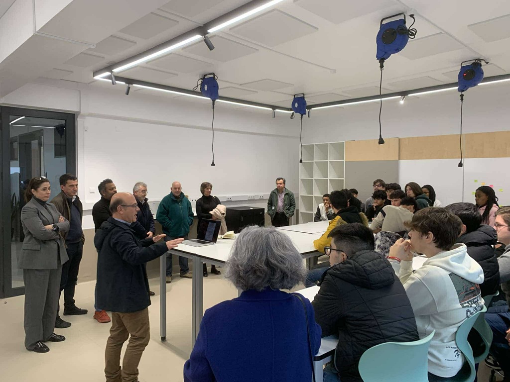  Alunos de Mangualde preparam atividades em empresas do concelho - Jornal do Centro