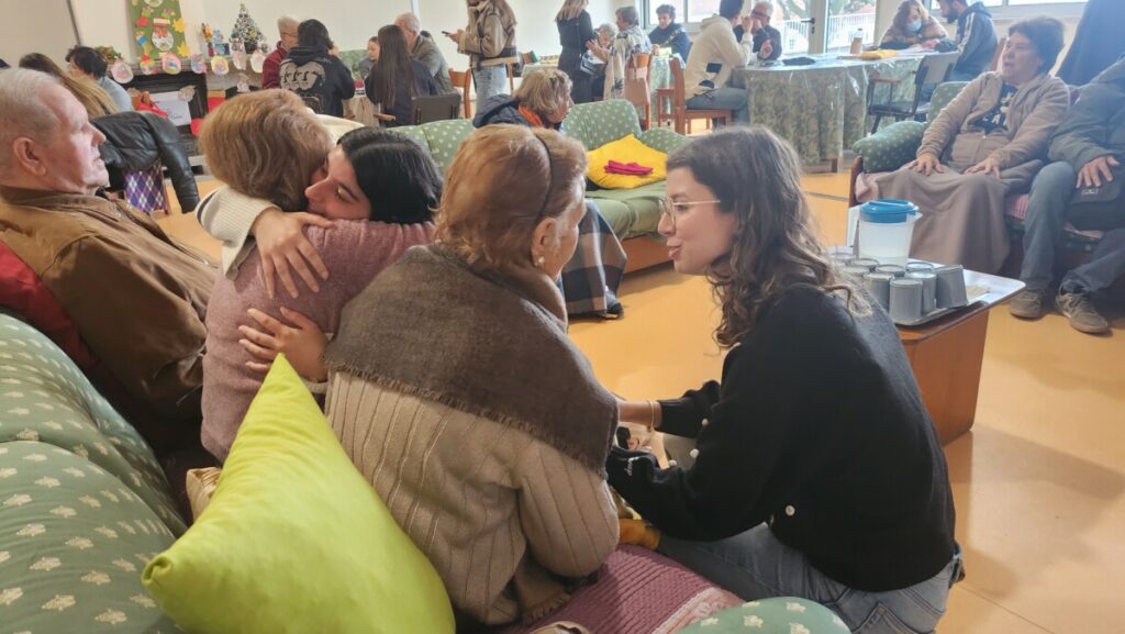  “Flor da Idade”: um ciberjornal académico focado na terceira idade - Jornal do Centro