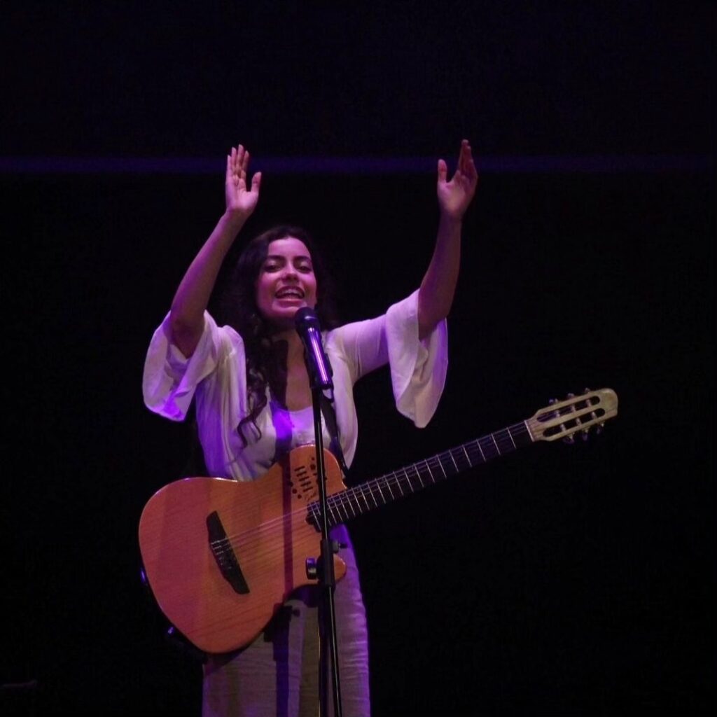 Fundação Lapa do Lobo recebe artistas da região. Ariana Neves é a primeira este sábado - Jornal do Centro