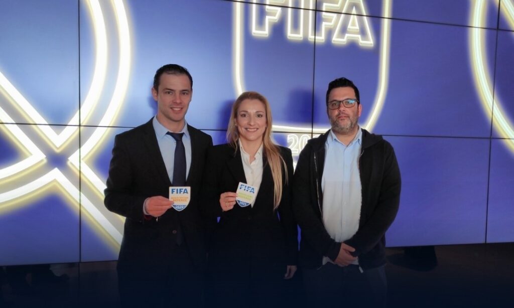  Árbitros de Viseu recebem insígnias FIFA - Jornal do Centro