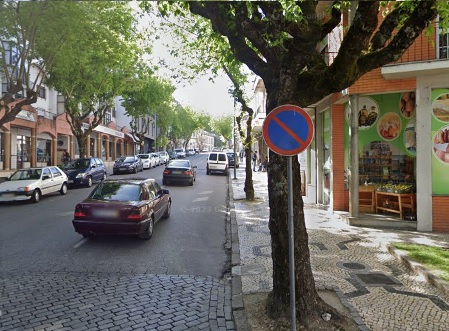  Viseu: Trânsito condicionado na Avenida Emídio Navarro devido a colapso de coletor de esgotos - Jornal do Centro
