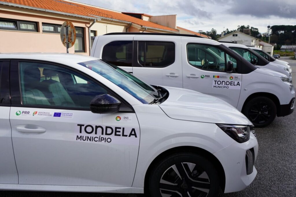  Centros de saúde de Tondela recebem carros elétricos - Jornal do Centro