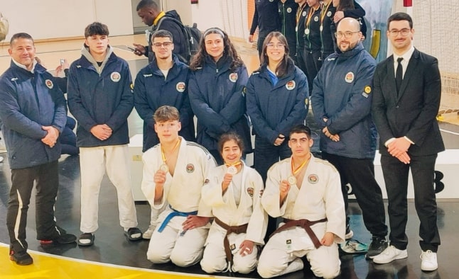  Viseu Academia de Judo conquista três medalhas no Zonal de Juniores da Zona Norte - Jornal do Centro