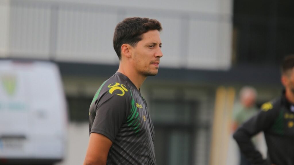 luís pinto cd tondela Treinador do Tondela quer responder à derrota em Felgueiras com jogo corajoso frente ao Mafra - Jornal do Centro