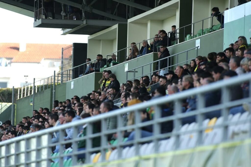 cd tondela adeptos CD Tondela reúne em Assembleia Geral com a venda da maioria da SAD e a futura academia em cima da mesa - Jornal do Centro