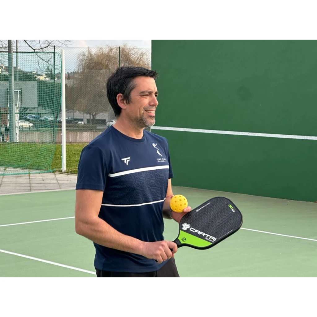  Pickleball, o desporto da bola furada que lhes preenche a agenda desportiva