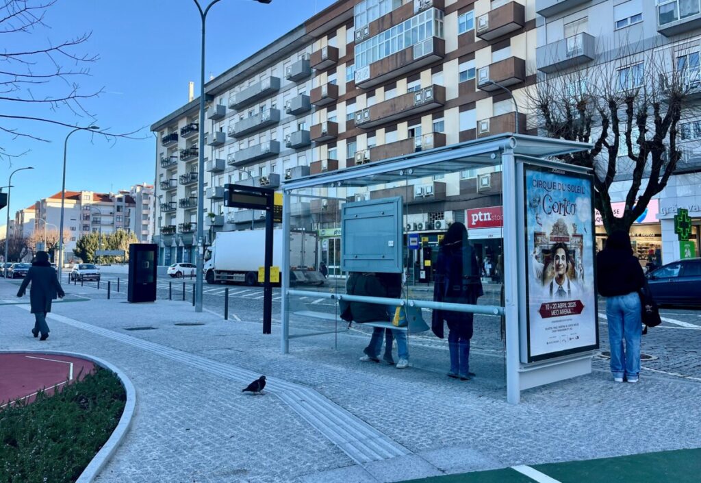  Sem passes, alunos de Viseu ficam em terra e há um movimento de lesados do MUV a ser criado - Jornal do Centro