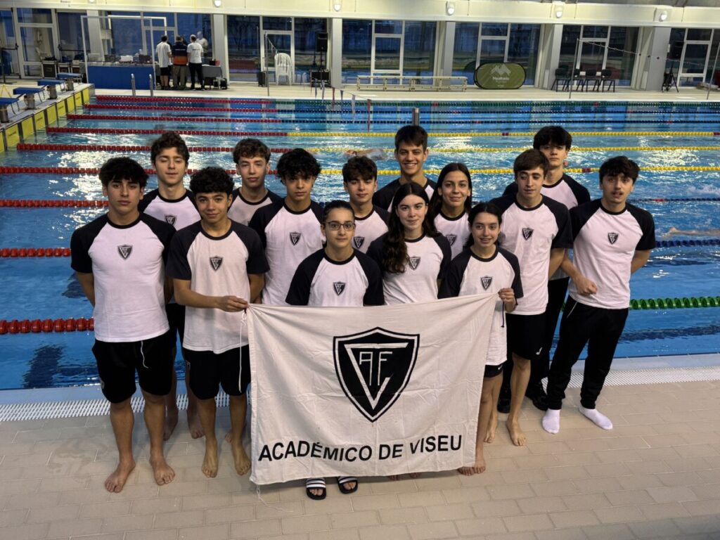  Nadadores do Académico de Viseu conseguem mais de 50 medalhas e mais de 20 títulos regionais - Jornal do Centro