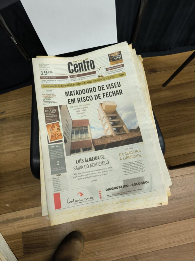  Espetáculo da Ritual de Domingo lança pergunta a Viseu: “Onde Estavas Quando Leste o Primeiro Jornal?” - Jornal do Centro